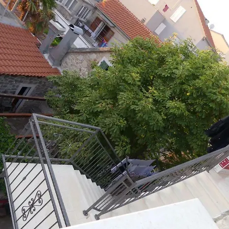 Daire Rahela Primošten